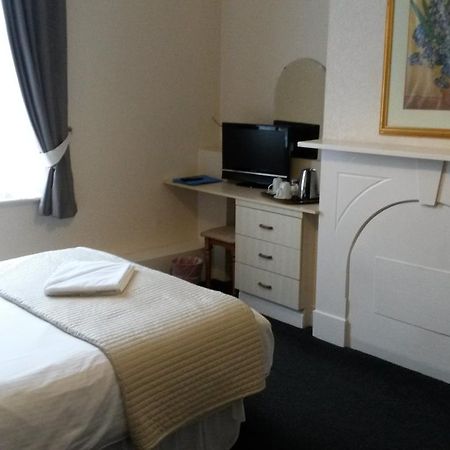 Ashwood Hotel Preston  Bagian luar foto